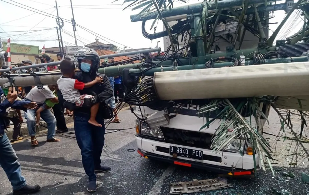 Kecelakaan maut di wilayah Kranji, Bekasi.