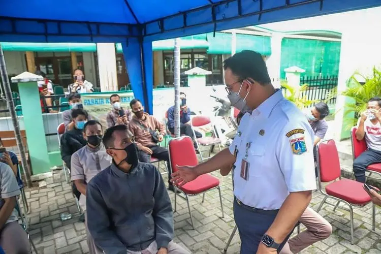 Anies Perintahkan Penanganan Covid-19 Tingkat Kelurahan DKI Dioptimalkan (Ilustrasi)