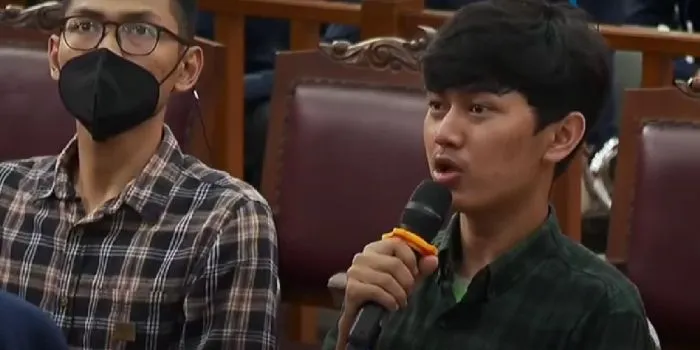 Saat sidang, Ahmad Syahrul diminta untuk menceritakan kronologi saat dirinya membawa jenazah Brigadir J.