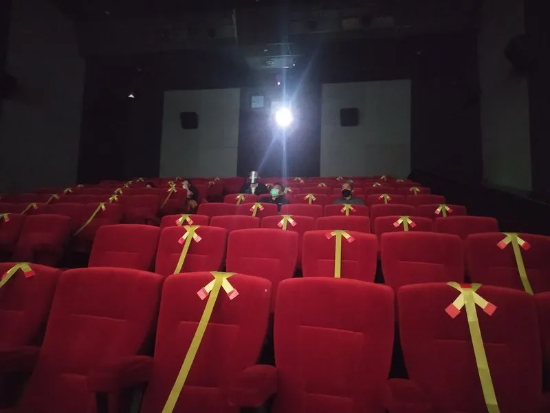 Wakil Wali Kota Bogor saat meninjau protokol kesehatan di Bioskop Mal Ekalokasari Kota Bogor. (Yogi Faisal)
