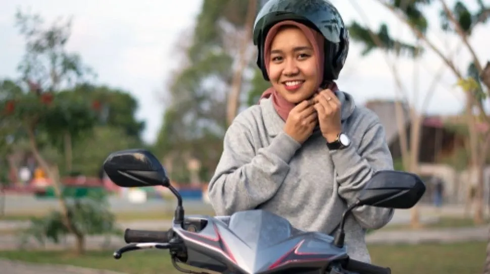Ilustrasi. No Bra Day atau Hari Tanpa BH, SimakTips Dokter Soal Pemakaian BH untuk Pengendara Motor Wanita, Lebih Sehat?