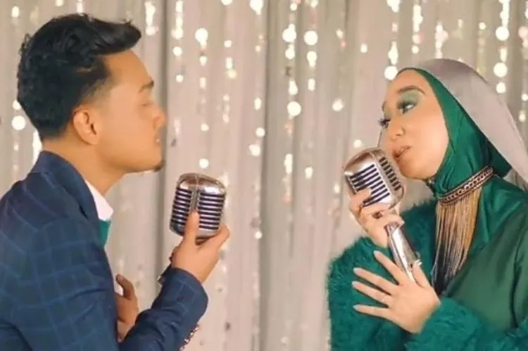 Berikut ini lirik lagu Casablanca yang sedang viral TikTok, dinyanyikan dua penyanyi yang berasal dari negeri Jiran, Malaysia.