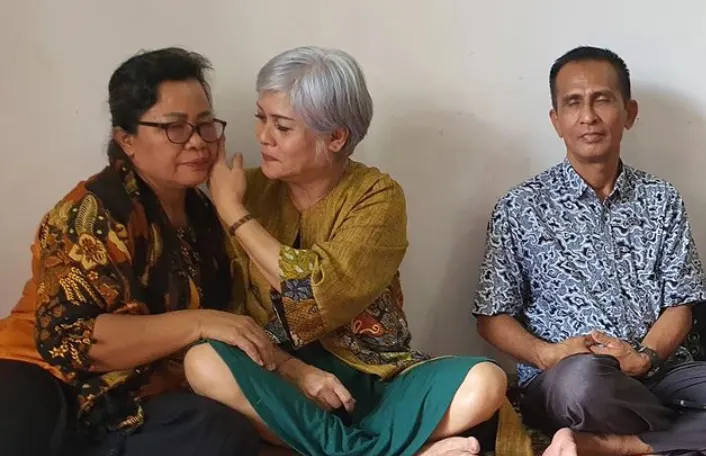 Menyerah dan Kalah? Penegakkan Hukum Menemui Banyak Masalah, Orang Tua Brigadir J, Maaf Kami Sudah Lelah!