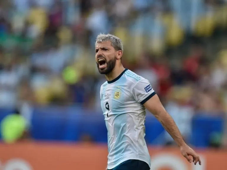 Eks striker Argentina dan kawan dekat Lionel Messi, Sergio Aguero