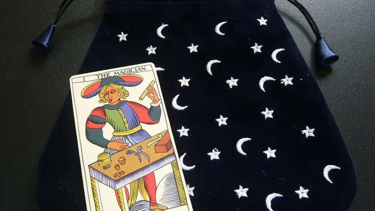 Ramalan Kartu Tarot Pada Hari Ini 18 Juli 2022 untuk Horoskop Zodiak Sagitarius, Capricorn, Aquarius, dan Pisces