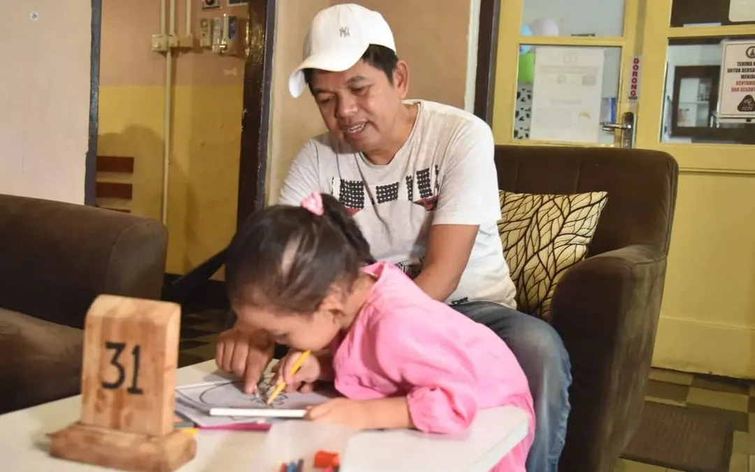 Dedi Mulyadi bersama putri bungsunya, Hyang Sukma Ayu Mulyadi Putri.