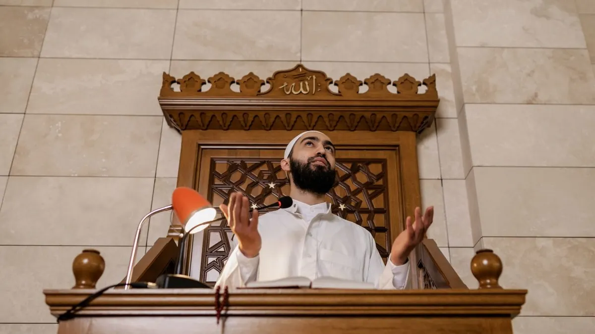 Teks Khutbah Jumat 22 Juli 2022