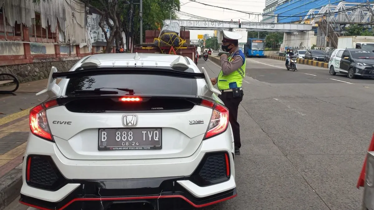 Ganjil genap Jakarta.