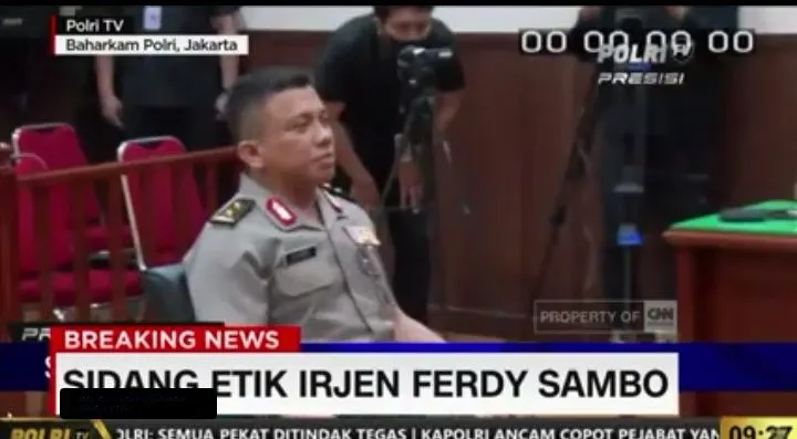  Mengapa Ferdy Sambo Tidak Pakai Baju Tahanan di Sidang Kode Etik? Ini Alasannya