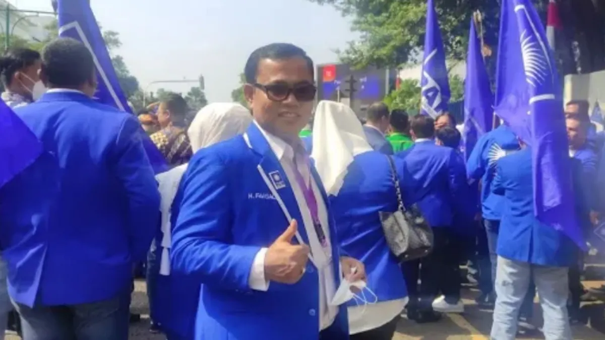 Haji Faisal terjun ke dunia politik, pakai jaket PAN incar kursi Caleg di Jakarta.