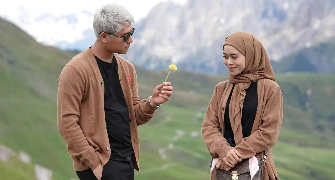 Viral Video Detik-detik Rizky Billar Lempar Bola Biliar Ke Lesti Kejora Begini Kronologinya