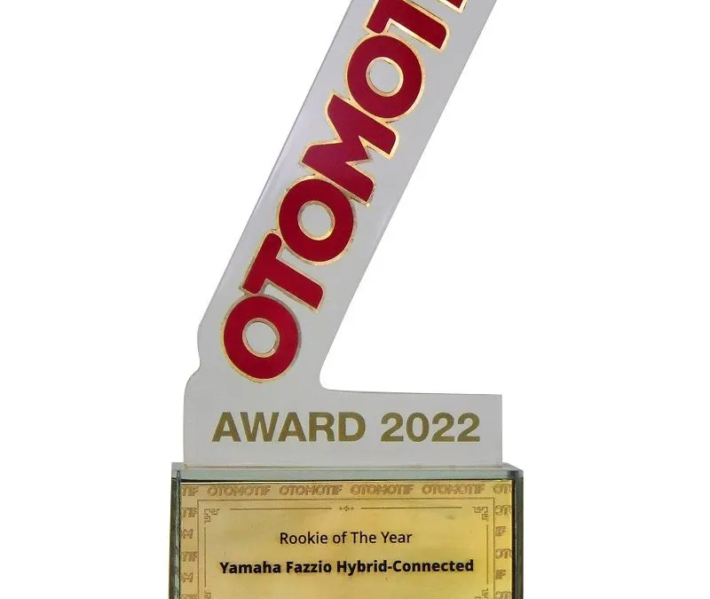 Yamaha meraih 8 penghargaan dalam Otomotif Award 2022 di segmen matik, bebek dan sport, termasuk Rookie of The Year.