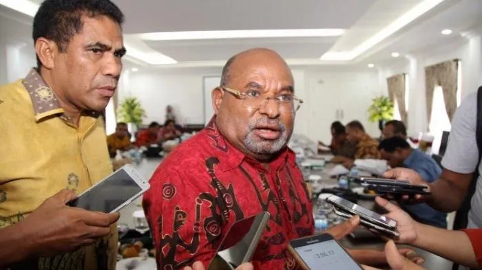 Tersangka suap dan gratifikasi Lukas Enembe.