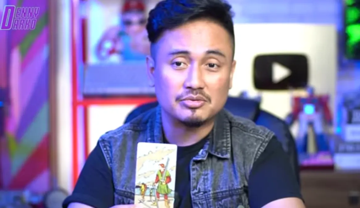 Peramal Denny Darko ikut memberikan komentar terkait Leslar Entertainment yang gulung tikar dari Lesti Kejora dan Rizky Billar.