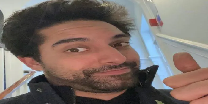 ouTuber Asal London, Mahyar Tousi Hina Batik, Habis Diserang Netizen hingga Sebut Dapat Ancaman Pembunuhan