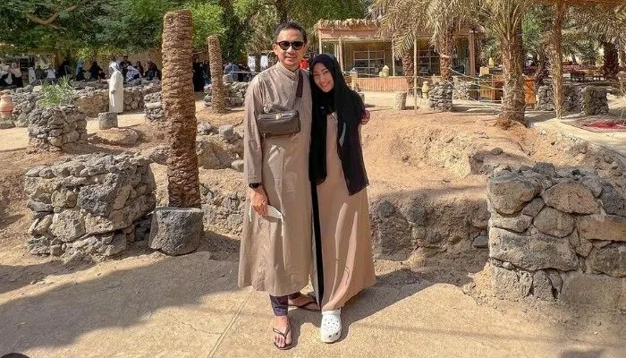 Ayu Dewi dan Regi Datau disebut semakin mesra.