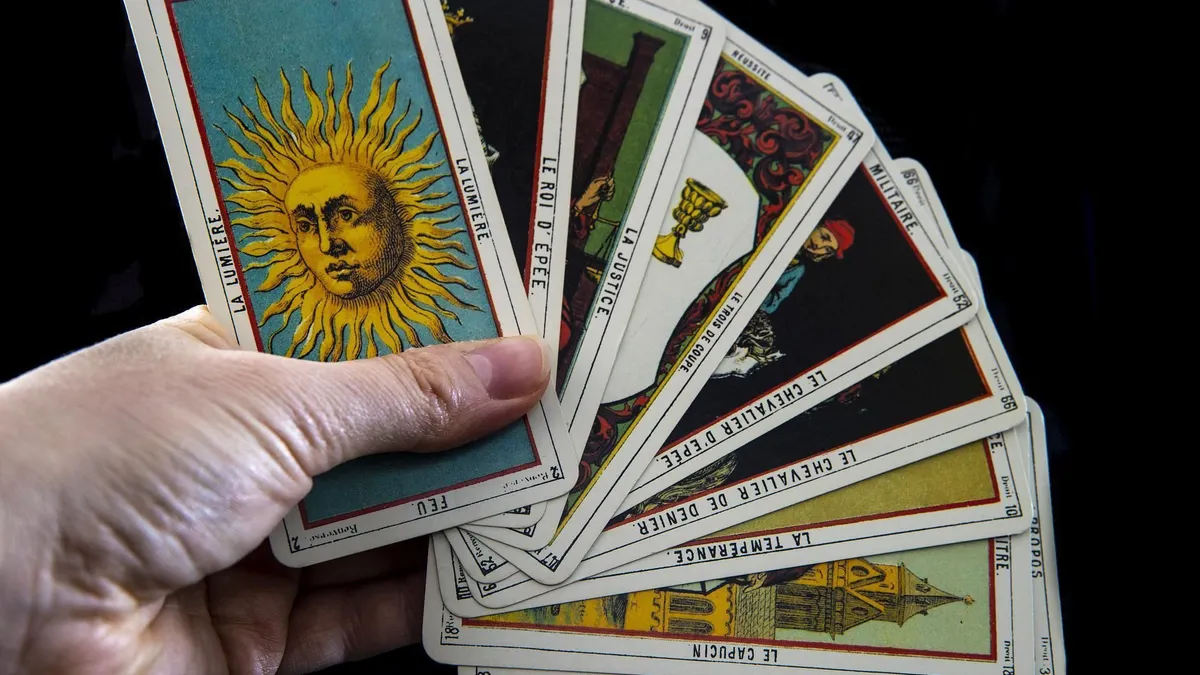 Ramalan Tarot Besok Selasa 23 Agustus 2022: Doa Cancer Dijawab, Scorpio Cobalah untuk Fokus pada Satu Hal