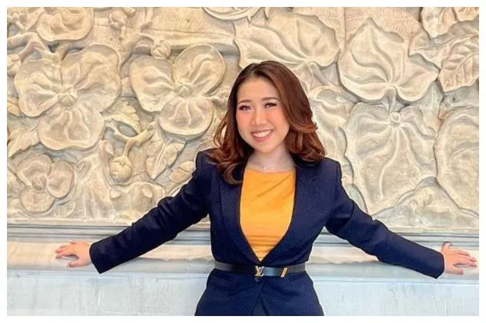 Usai me-roasting pasangan Lesti Kejora dan Rizky Billar, Kiky Saputri 'bungkamkan' Leslar garis keras dengan uang.