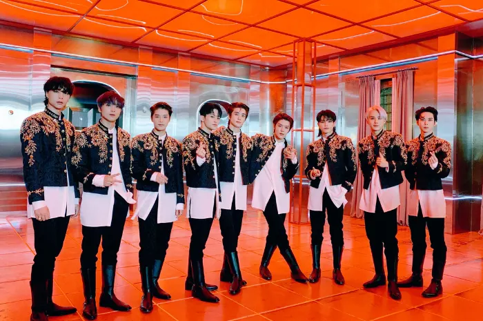 Grup musik NCT 127.