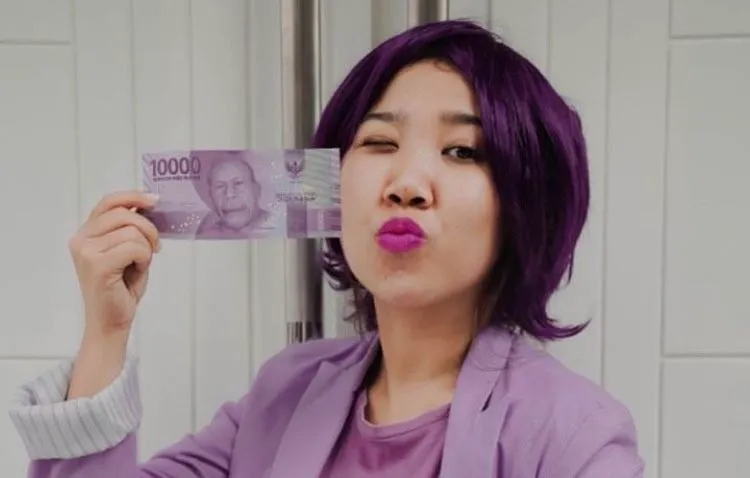 Kiky Saputri tranfer sejumlah uang ke haters, netizen sebut mulutnya bisa dibeli.