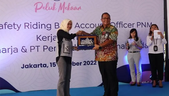 PNM Bekerjasama dengan Jasa Raharja Lakukan Pelatihan Safety Riding 'Peluk Mekaar'