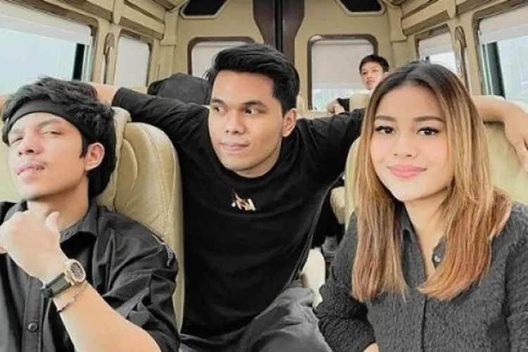 Atta Halilintar, Thariq Halilintar, dan Aurel Hermansyah / dok. Instagram