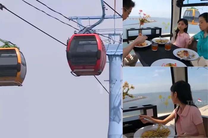 Wahana liburan sky dinning dalam kereta gantung di Jakarta. 