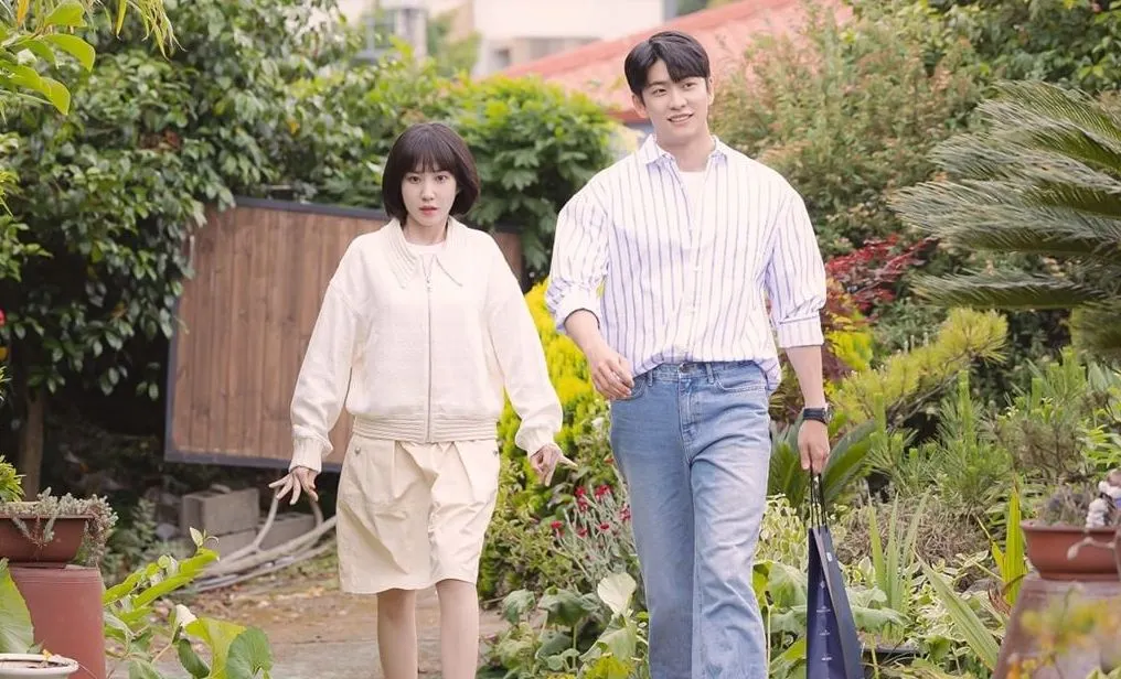 Park Eun Bin temui keluarga Kang Tae Oh dalam episode terbaru Extraordinary Attorney Woo