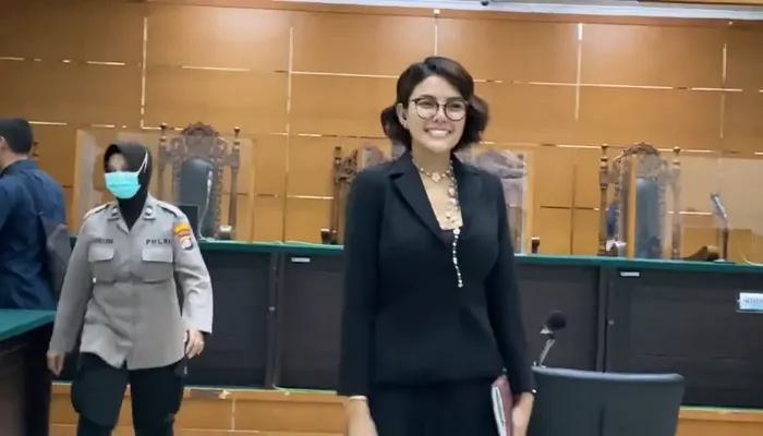 Nikita Mirzani Buka Suara Soal Jual Rumah Mewah Seharga Rp15 M, Ternyata Bukan Karena Bangkrut