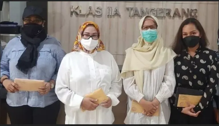 Empat koruptor yang dinyatakan bebas bersyarat Selasa (6/9/2022)