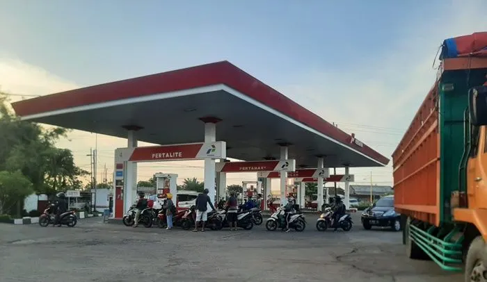 Ilustrasi. Beli Pertalite dan Solar dengan subsidi melalui aplikasi MyPertamina.
