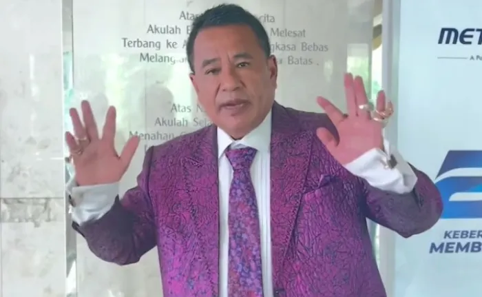 Hotman Paris sebut akan lapor Prabowo soal oknum DPRD Palembang pemukul wanita di SPBU.