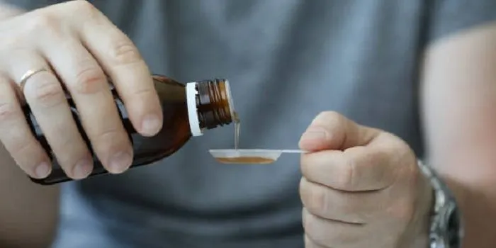Daftar 13 Obat Sirop yang Aman Dikonsumsi untuk Batuk, Flu dan Demam: Ada Bodrexin hingga Termorex
