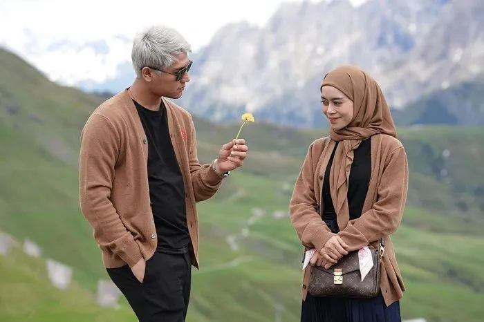 Pedangdut Lesti Kejora dan Rizky Billar.