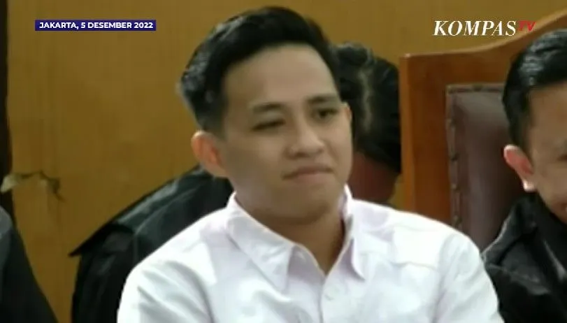 Momen Richard Eliezer Tertawa Dengar Keterangan Ricky Rizal saat Hakim Menilai Tak Masuk Akal