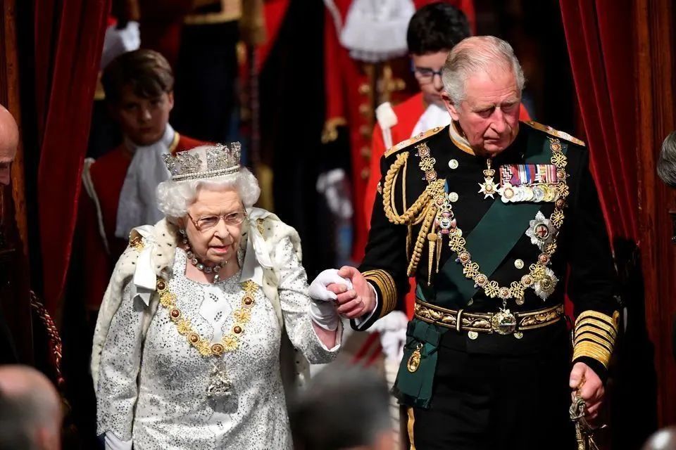 Ratu Elizabeth II dan Pangeran Charles