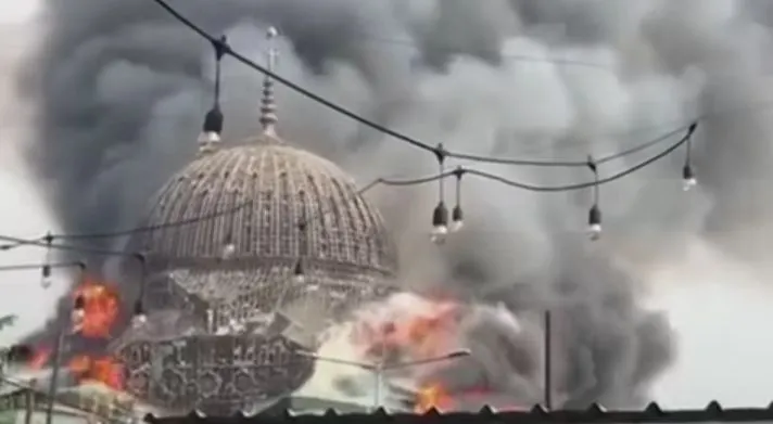 Kebakaran Masjid JIC Diduga Saat Pemasangan atap