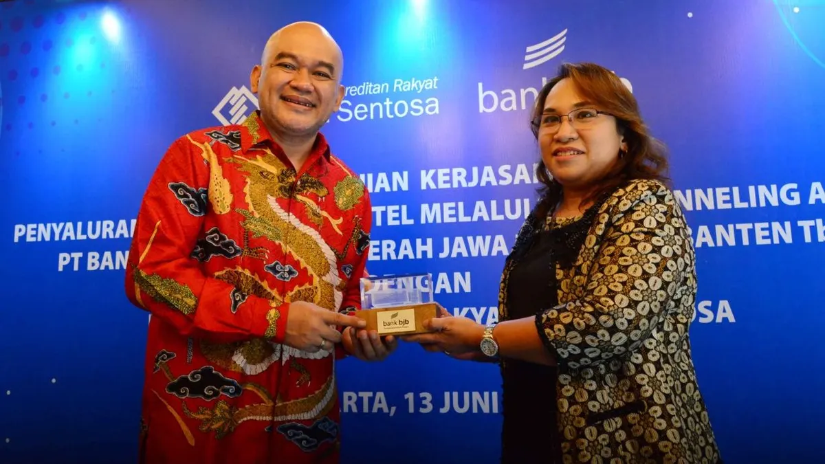 Kolaborasi BPR Irian Sentosa dengan bank bjb.