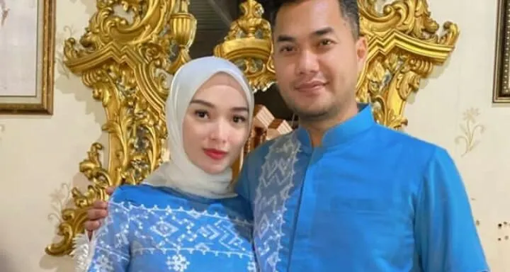 Zaskia Gotik Tanggapi Santai Tuduhan Suaminya Hamili 2 Wanita,