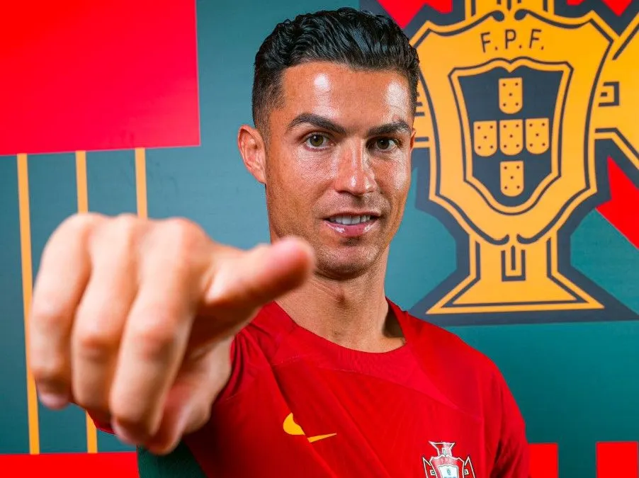 Cristiano Ronaldo Resmi Hengkang dari Manchester United, Legenda Old Trafford&nbsp;Rio Ferdinand Buka Suara!