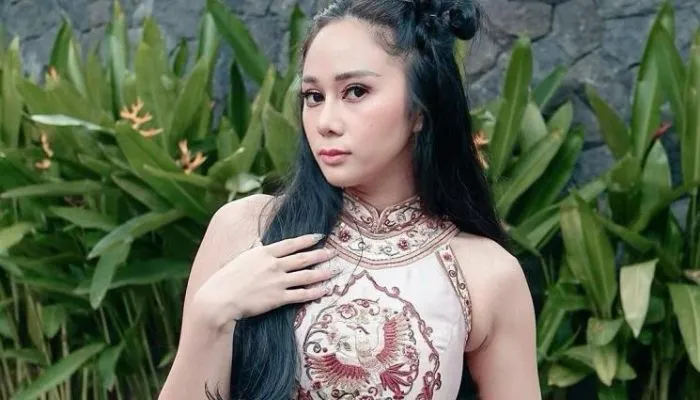 Fakta Denise Chariesta selain Kontroversinya