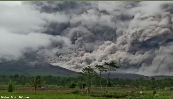 Update! Kembali Erupsi Hari Ini, 5 Desember 2022, PVMBG Kementerian ESDM Beri Himbauan Aktivitas Gunung Semeru