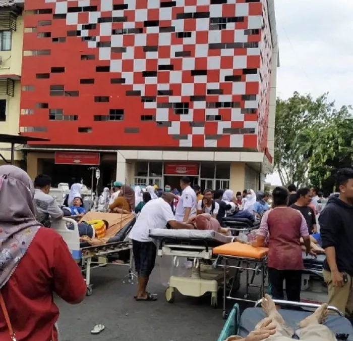 Kepanikan Gempa di Cianjur, Pasien Rumah Sakit Dievakuasi ke Halaman Parkir