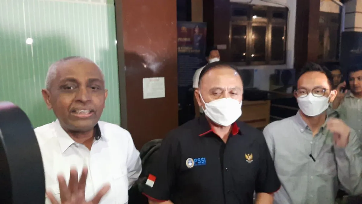 Ketua Umum PSSI Iwan Bule usai Jalani pemeriksaan