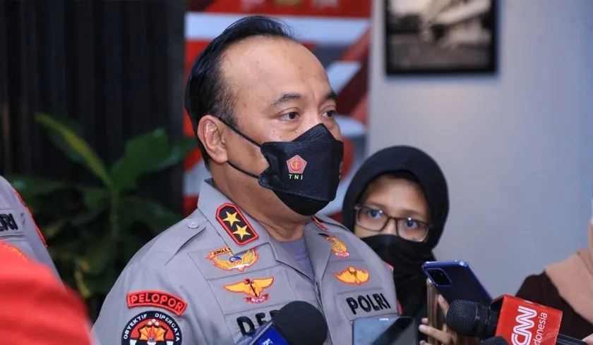 Irjen Pol Dedi Prasetyo mengonfirmasi keberadaan pintu rahasia di kediaman Ferdy Sambo adalah hoaks.