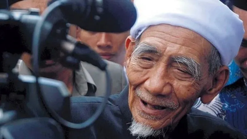 Wajib Tahu! Kata Mbah Moen Inilah Pentingnya Baitulmal bagi Kaum Muslimin
