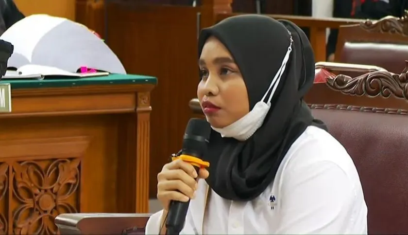 Asisten Rumah Tangga di rumah Ferdy Sambo yang bernama Susi memberikan keterangan berbelit-belit.