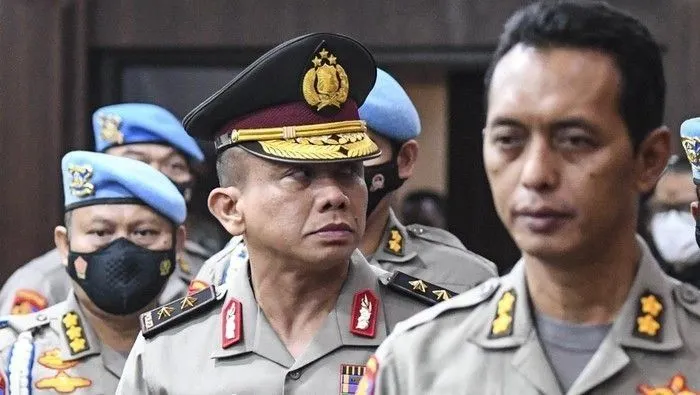Soal Aliran Dana Rekening Brigadir J ke Bripka RR, Ferdy Sambo Tegas Bicara dengan Alis Terangkat: Uang Saya!