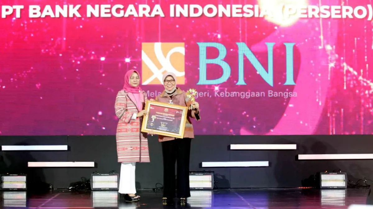 Penyerahan penghargaan BNI sebagai Bank BUMN dengan Implementasi KEJAR terbaik di Smesco, Jakarta, Selasa (23/8/2022).&nbsp;