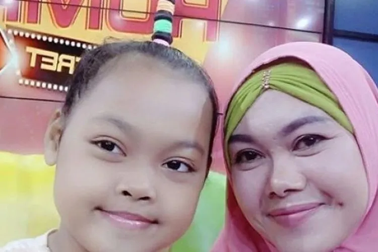 Misca Mancung dan ibunya, Zacky Susilowati [Instagram/misca_fortuna.mancung]